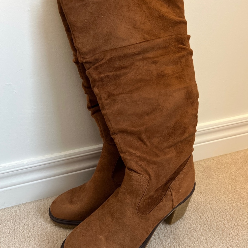 Le Chateau Suede Heeled Boots